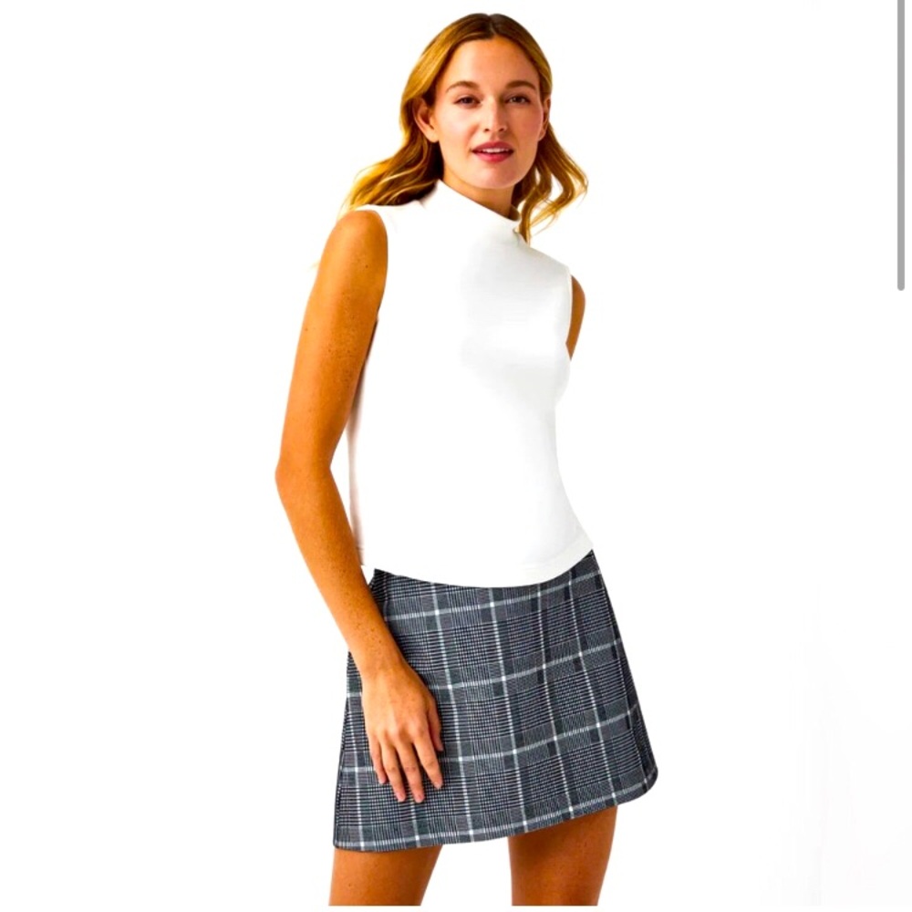 NWT Spanx AirEssentials Powder Mock Neck Top Womens size L
